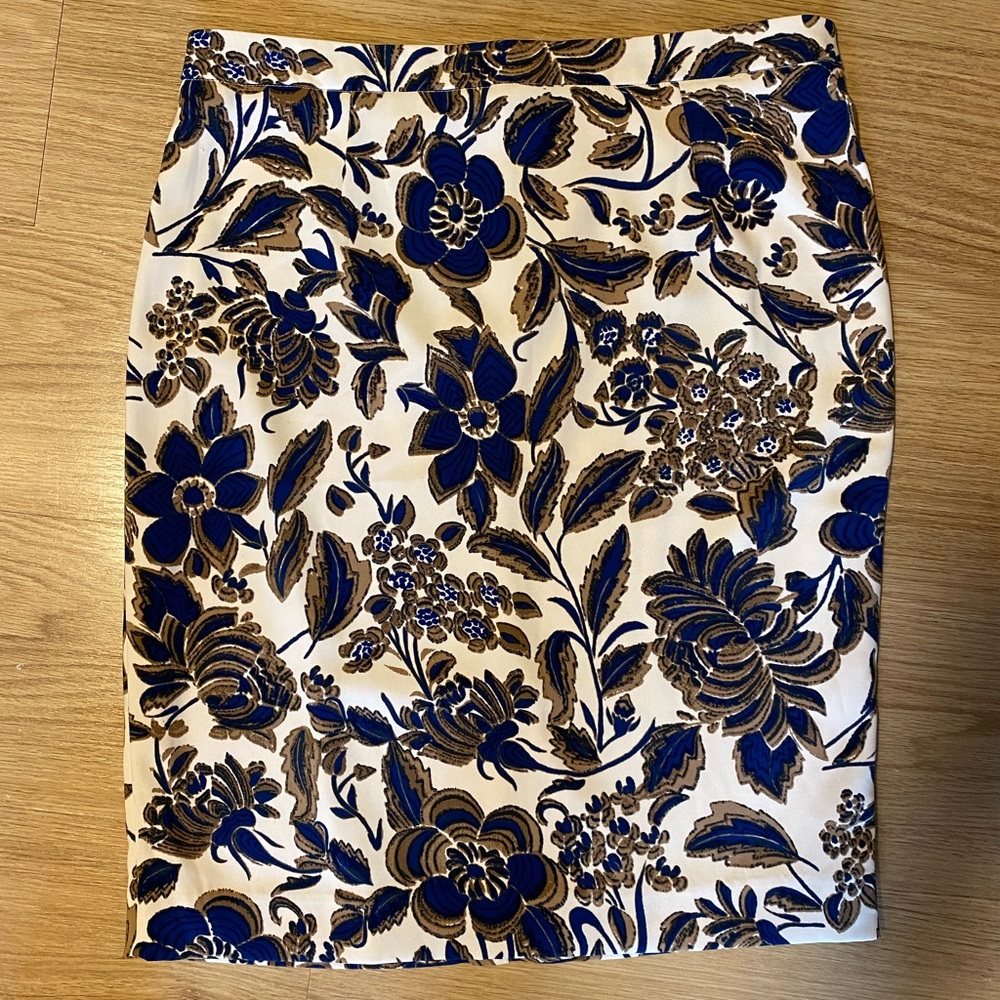 Ann Taylor Ivory and Blue Floral Print Pencil Skirt